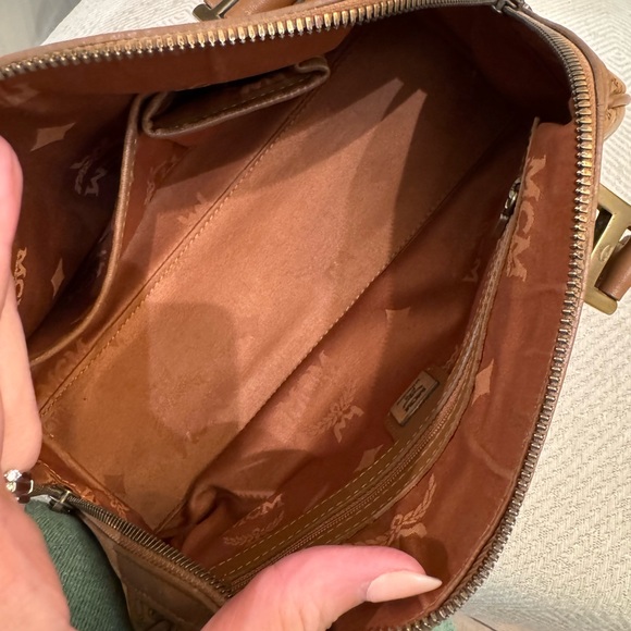 MCM Cognac Leather Satchel with Gold Details - Picture 4 of 4
